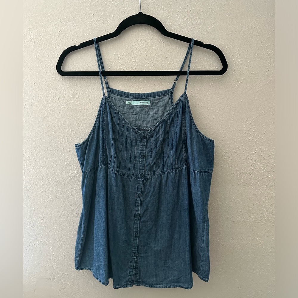 Super cute soft denim take. In excellent used condition. Maurice’s size L